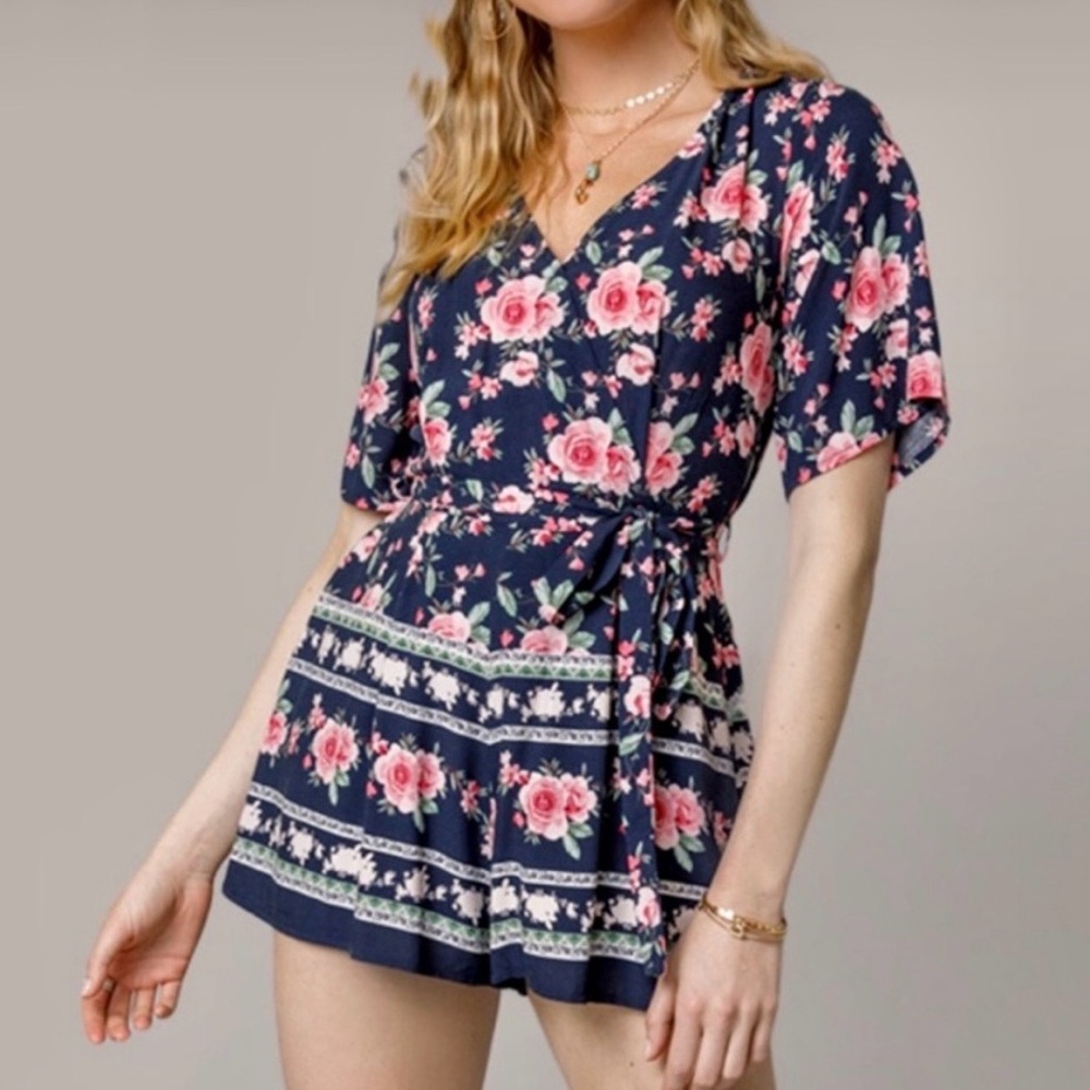 Trixxi Cottagecore Boho Fairy Faux Wrap Rose Floral Romper Size Medium